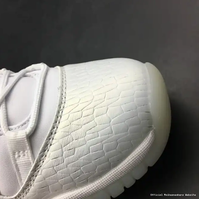 Official Maikesneakers Low Heiress 11 897331-100 Air Jordan White Frost 0428